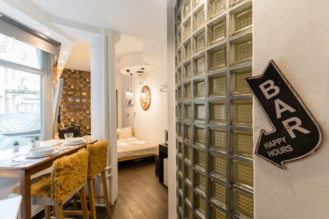 Cheerful Studio Budapest Downtown Bagian luar foto
